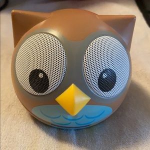 Owl plug in speaker